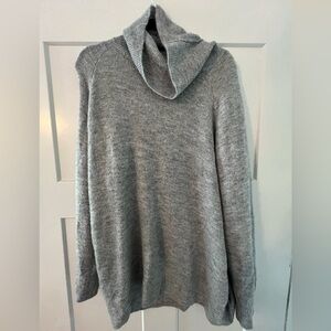 H&M Oversized Gray Turtleneck Sweater